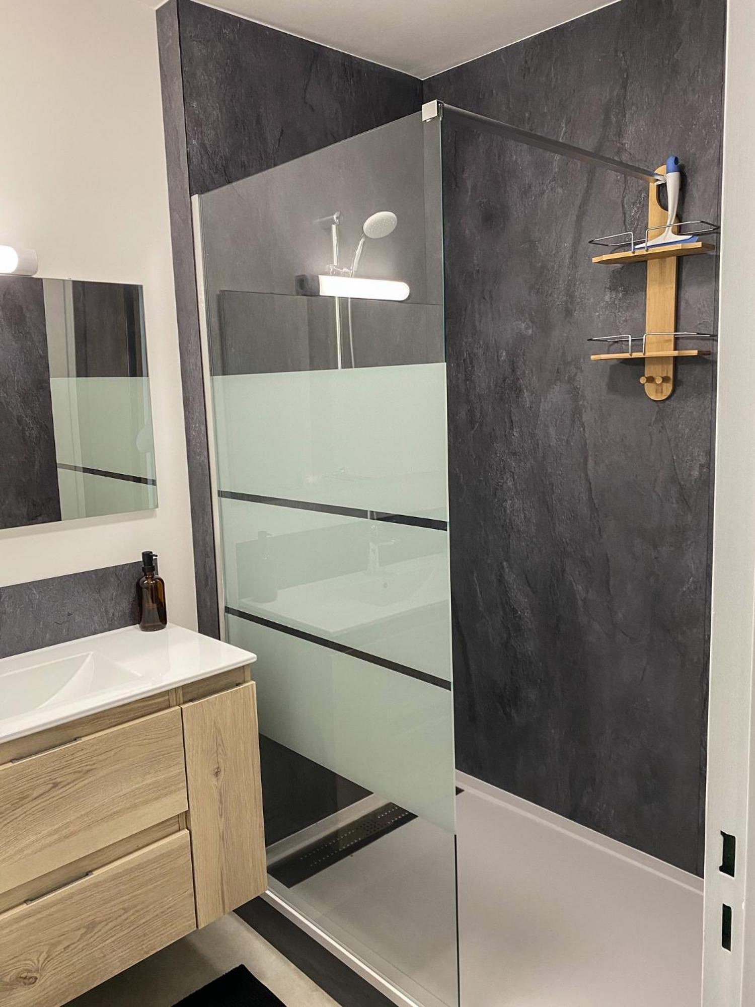 T3 Moderne Avec Balcon Terrasse Et Parking Gratuit Apartment Niort Exterior photo